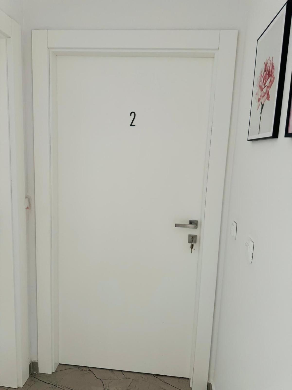 Galeb Apartment *