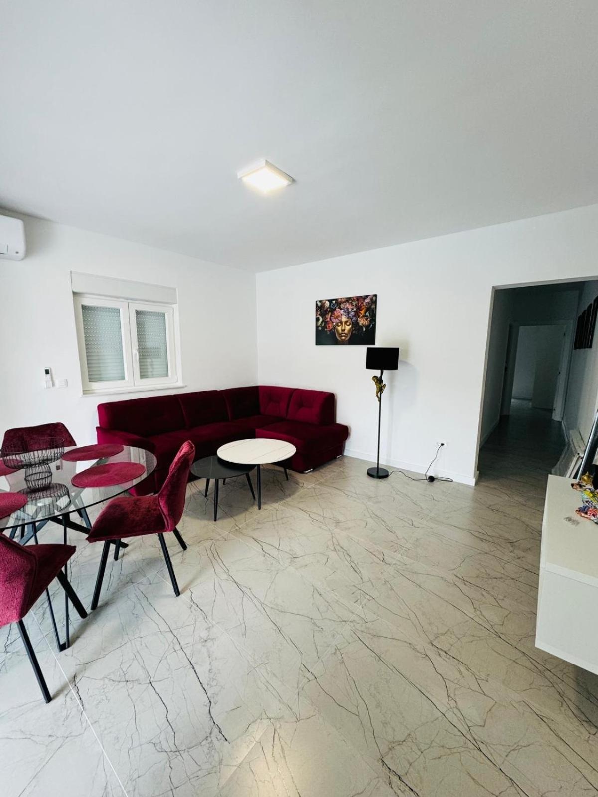 Galeb Apartment *
